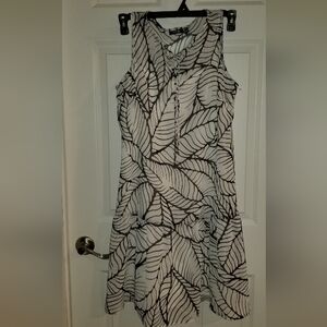 APT 9 WHITE AND BLACK SHEER DRESS SIZE MEDIUM